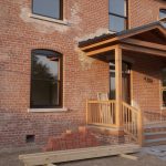 Comment intégrer le caillebotis métallique dans une déco intérieure moderne ?